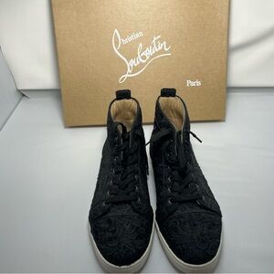 Pre loved black lace christian louboutin sneakers!